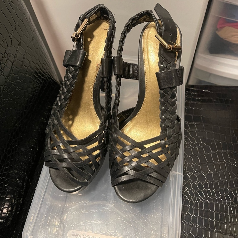 Ralph Lauren Black and Gold Sandals with Woven Design